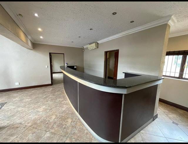 BUSINESS FOR SALE IN ROOIHUISKRAAL NORTH